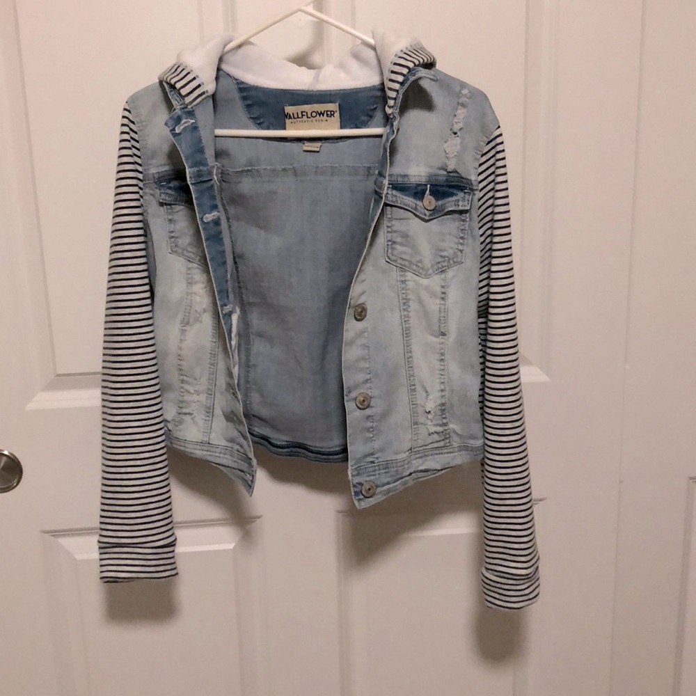 Junior’s Jean Jacket